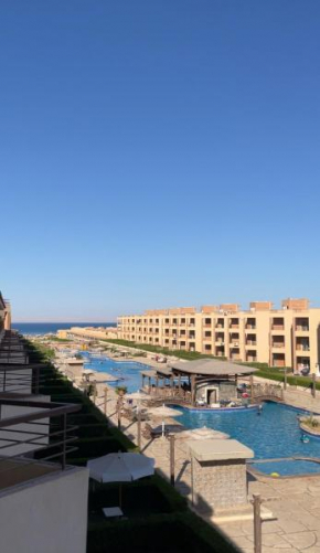 Cozy Chalet in La Jolie Marina El Ain El Sokhna, Ain Sukhna